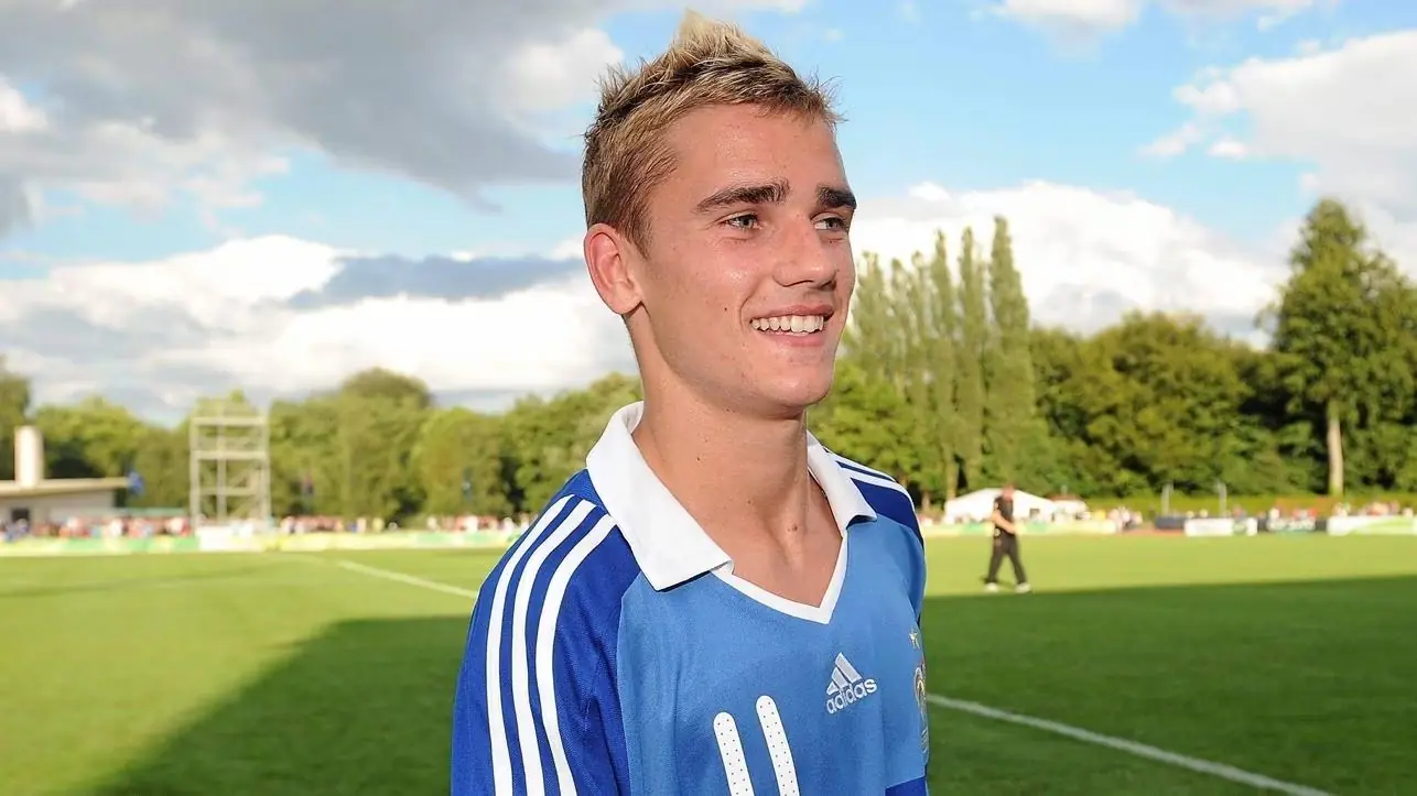 In addition to the World Cup victory, Griezmann also led the charge in winning the 2021 UEFA Nations League, further cementing his status as one of France's greatest footballers . At Euro 2016, Griezmann was the tournament's top scorer, propelling France to the final before a heart-wrenching loss to Portugal .