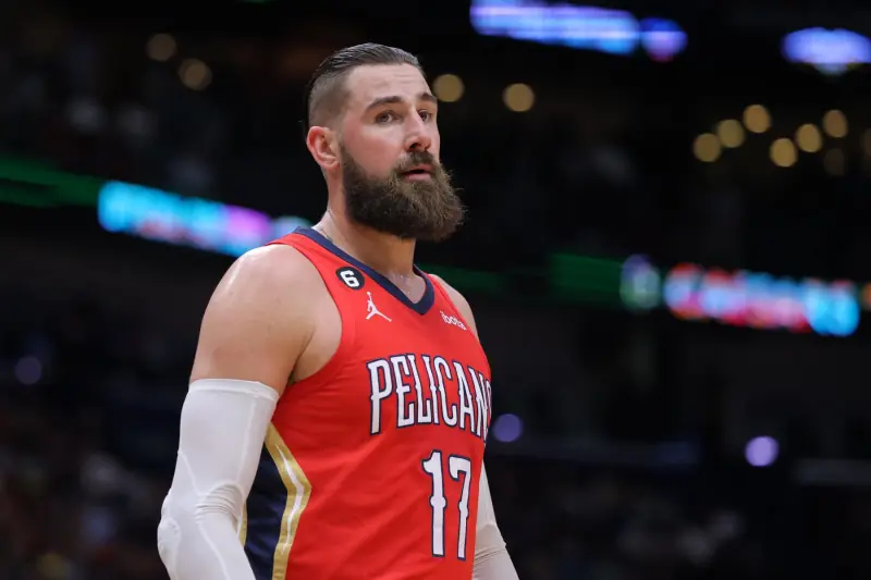 Lakers Are Eyeing Valančiūnas as a Potential Backup
